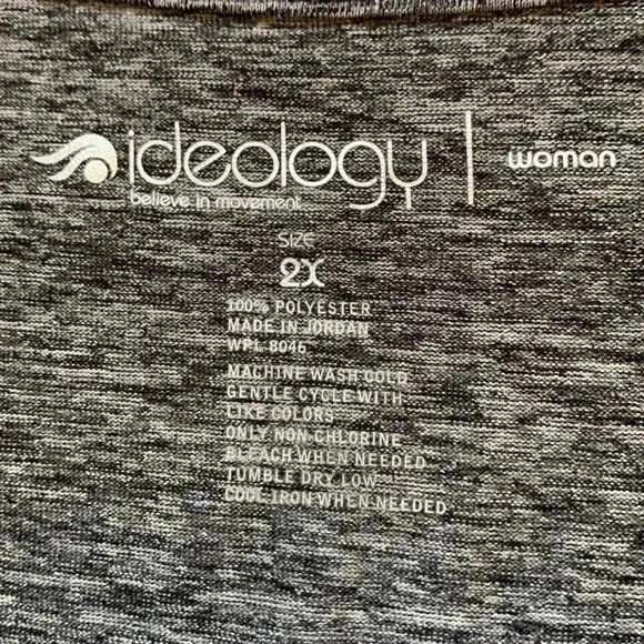 Ideology  VNeck Performance T shirt, Light Grey, Shortsleeved, Stretch - Picture 3 of 3